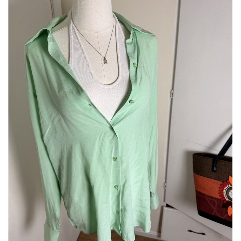 Equipment Femme Women's Silk Long Sleeve Blouse, Button Down, Size M Green